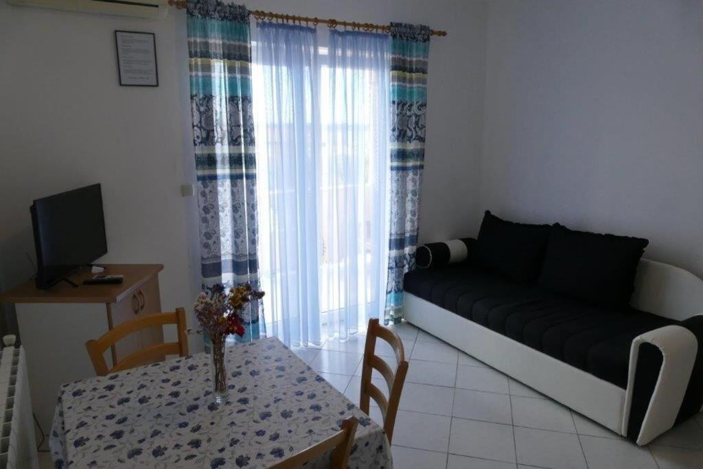 Apartments Jasmin Barbat na Rabu ภายนอก รูปภาพ