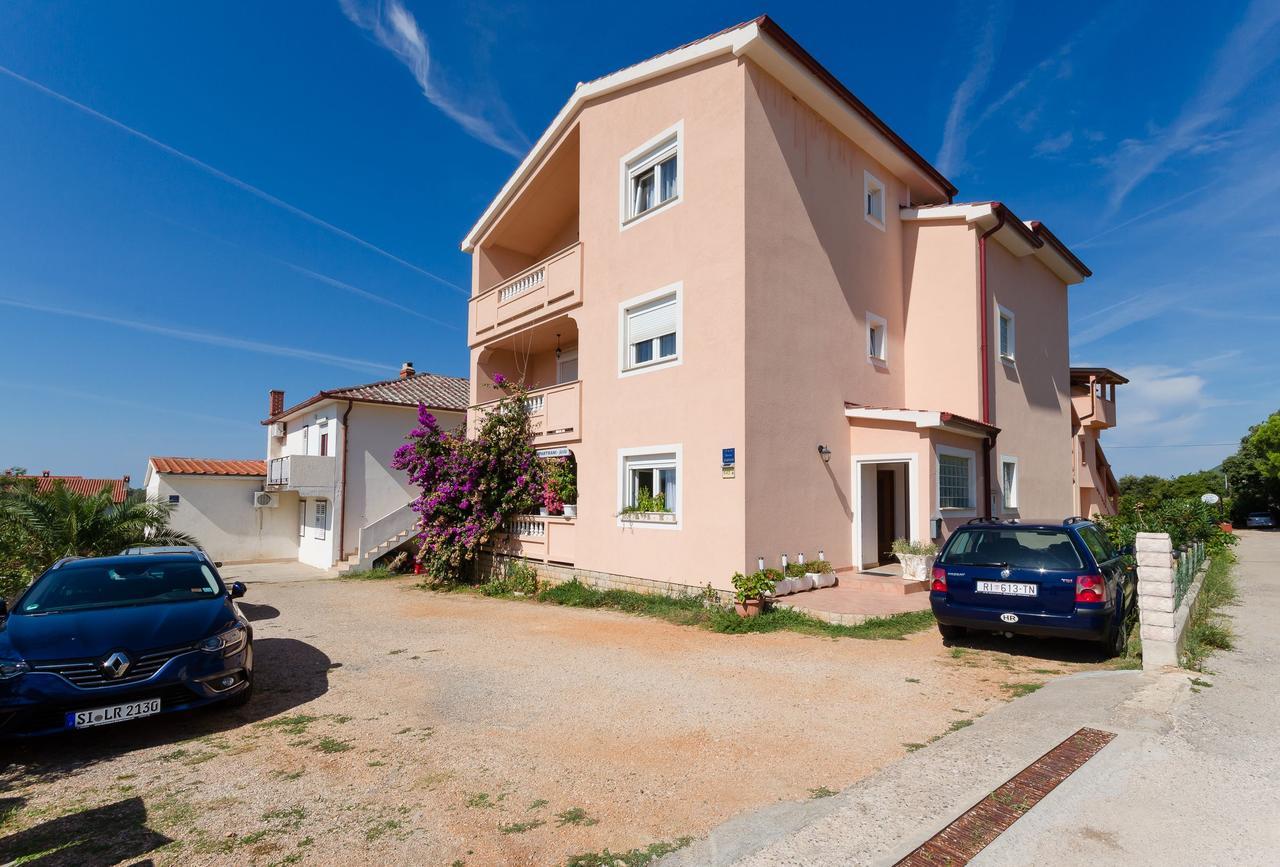 Apartments Jasmin Barbat na Rabu ภายนอก รูปภาพ